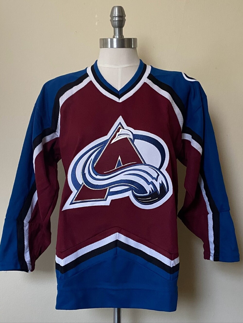 NHL Official Licensed Jersey | KOHO Vintage Colorado Avalanche Hockey Jersey